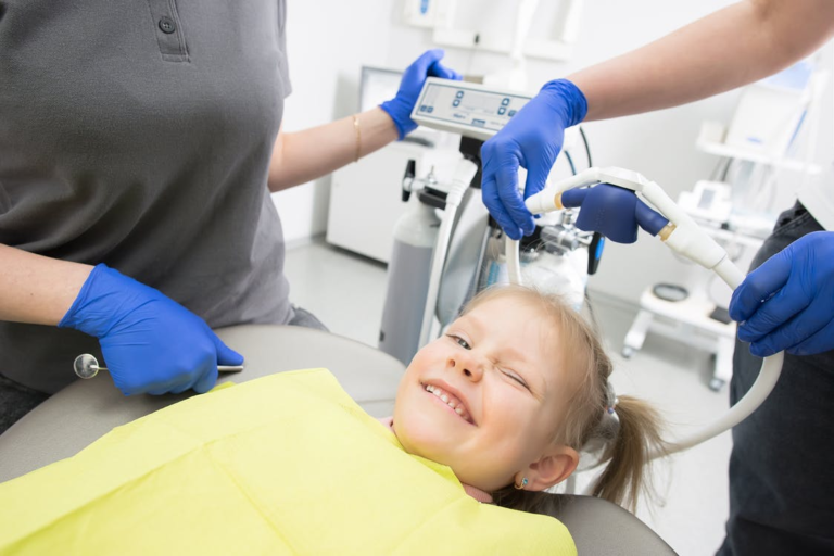 Read more about the article Why Kids’ Dental Visits Don’t Have To Be Scary Anymore